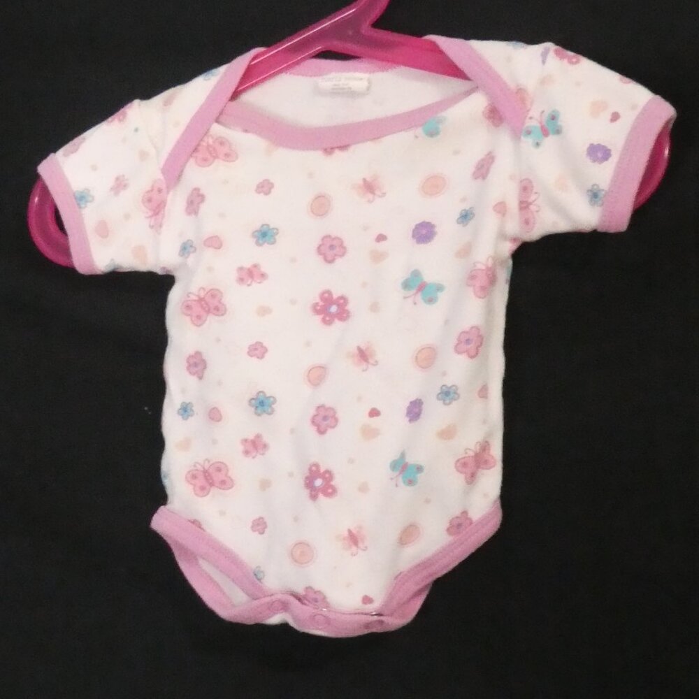 TURTLE TOUCH - Newborn | 0-3 months | Cute Floral Baby Onesie With Butterflies